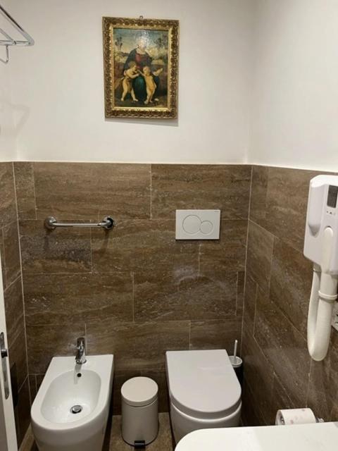 Camera X2 Con Splendida Vista Sulle Terme Di Diocleziano E Sul Chiostro Di Michelangelo Ρώμη Εξωτερικό φωτογραφία