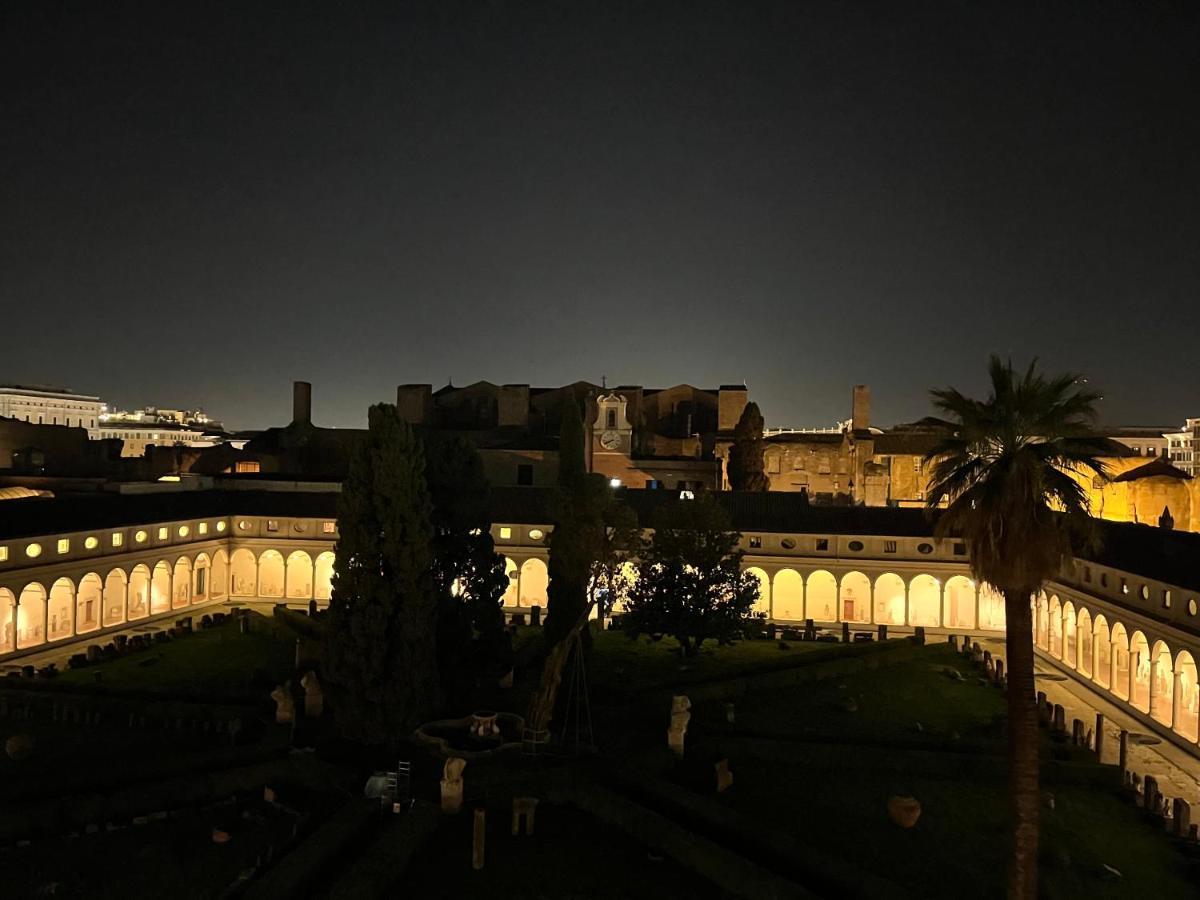 Camera X2 Con Splendida Vista Sulle Terme Di Diocleziano E Sul Chiostro Di Michelangelo Ρώμη Εξωτερικό φωτογραφία